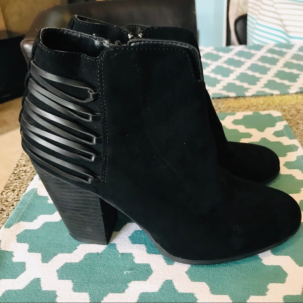 Carlos by Carlos Santana Hawkins black ankle boots